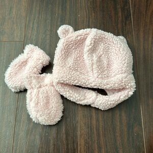 Baby girls Carters pink winter‎ fleece hat  and mittens 0-9 size months